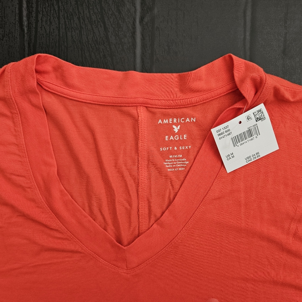 American Eagle Soft & Sexy V-Neck Tee - Coral, Size M